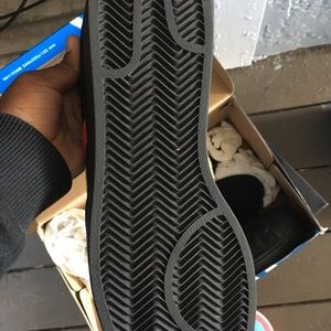 Adidas bob marley type sneakers like new